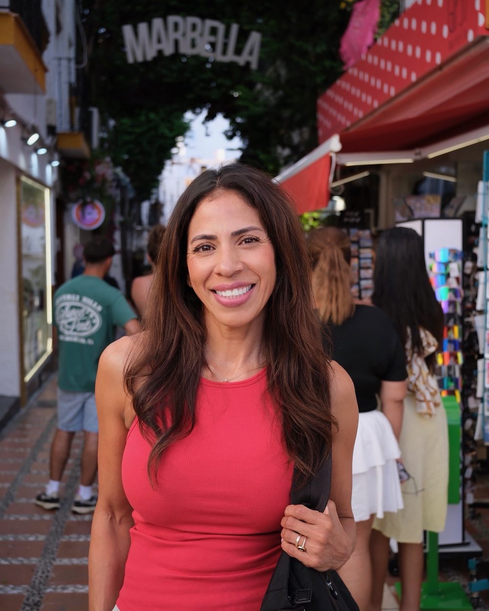 Elvia, fundadora de Fuerte 40, sonriendo